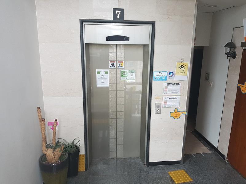 Hostel Lyndon Jeju Exterior photo