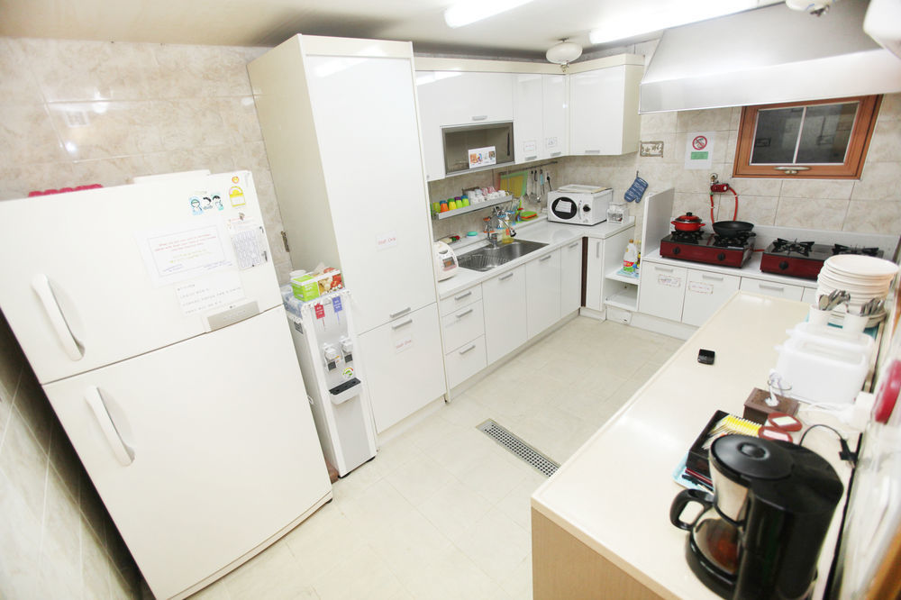 Hostel Lyndon Jeju Exterior photo